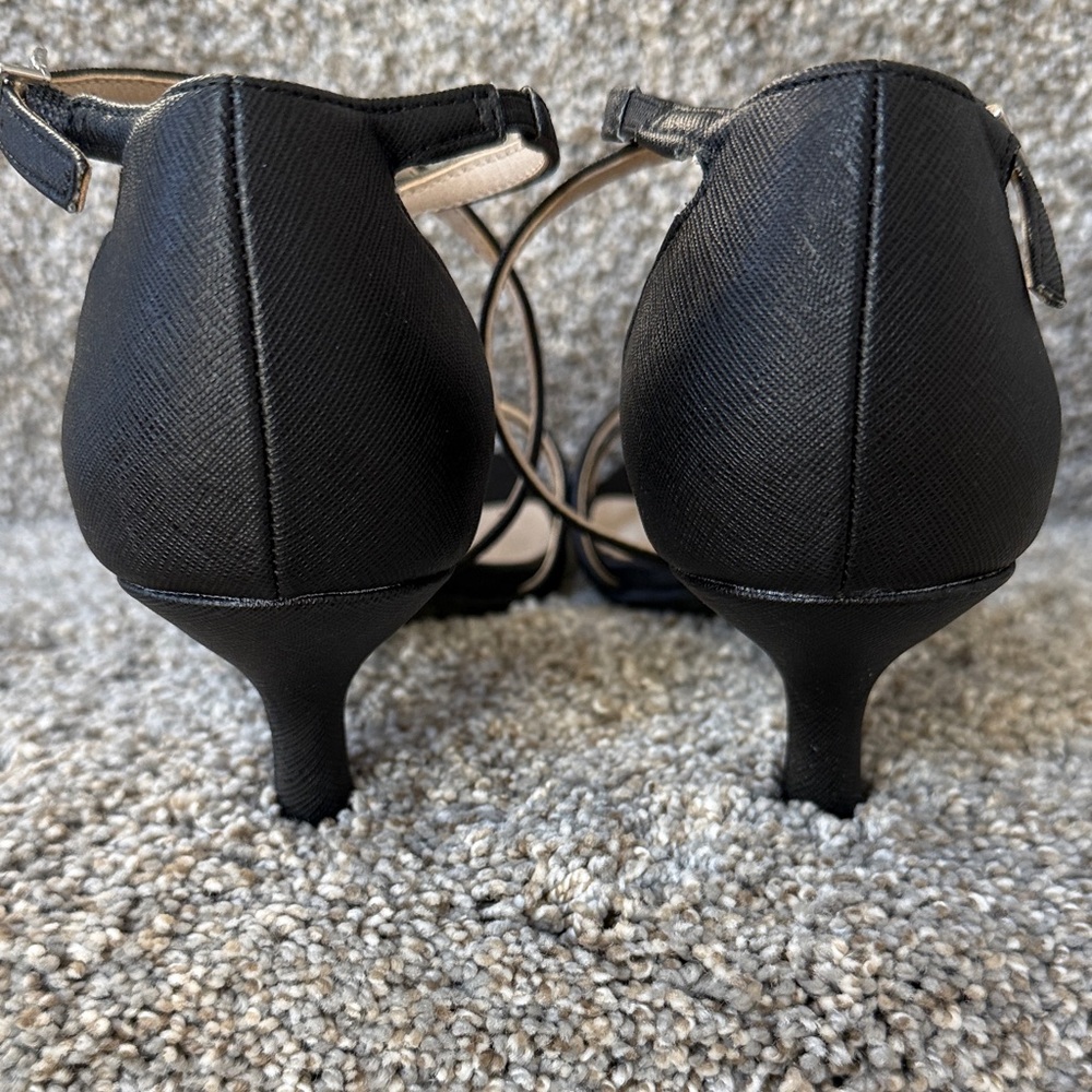 NIB Life Stride “Flaunt” Black Pleather Strappy Heels - Picture 4 of 9